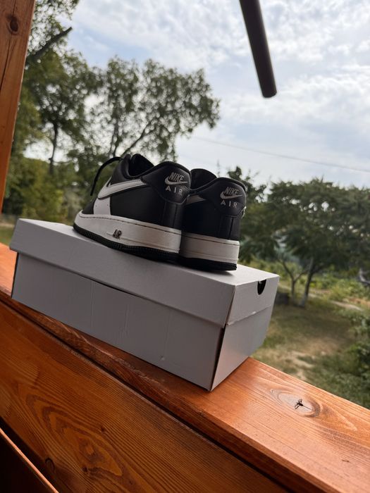 Air force 1 black&white