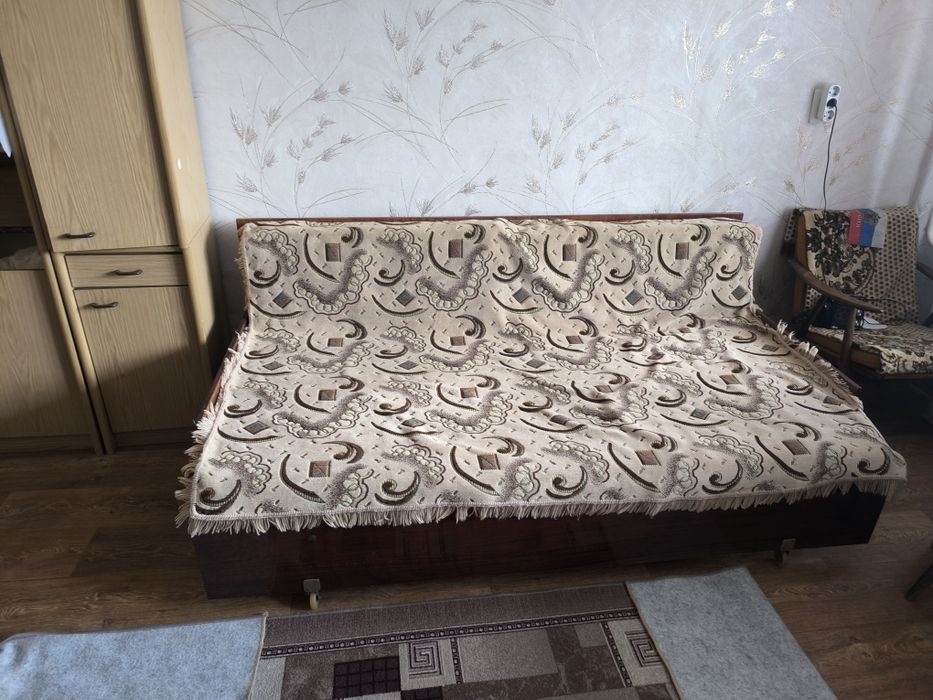 Диван из дерева, раскладной