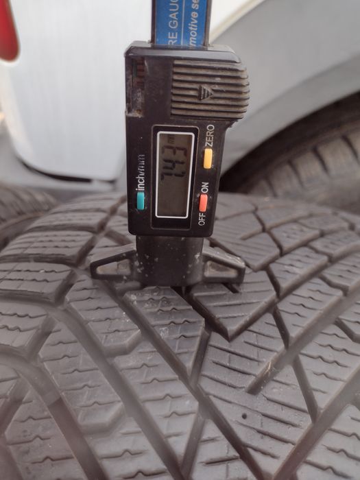 Топ състояние 4бр.255/40/21 Pirelli SW2 dot3922