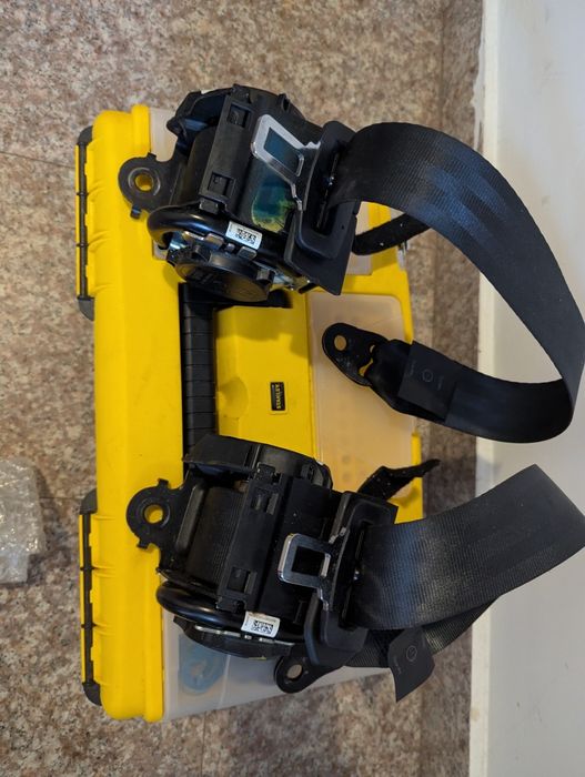 Centuri siguranță spate Dacia Duster 2