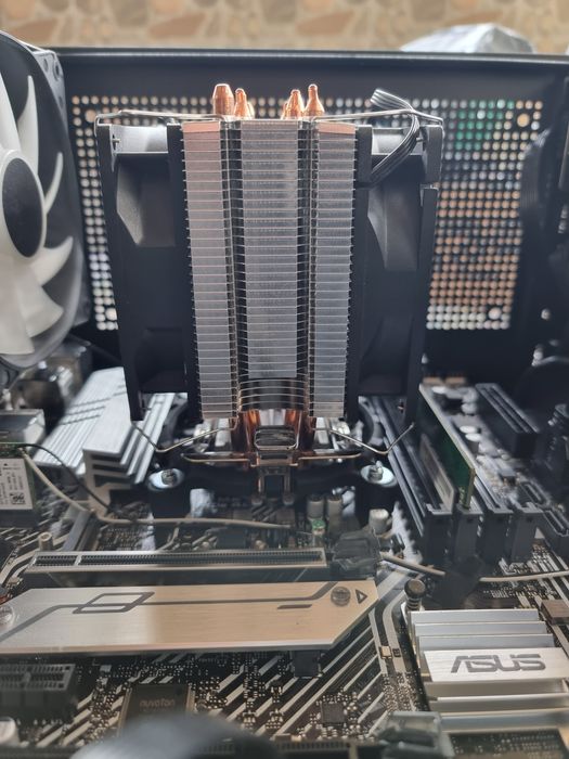 i5-11400F + Asus Prime B560M-A + 16GB DDR4 + Кутия