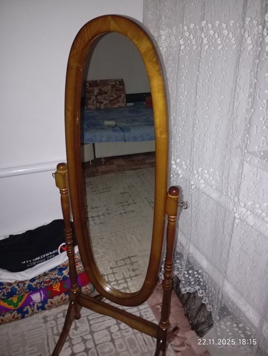 зеркало напольное