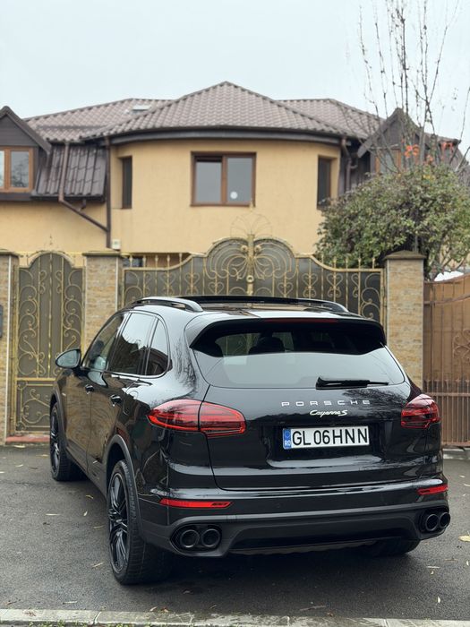 Porsche Cayenne 3.0 Benzină S E-Hybrid 416 CP. 2015