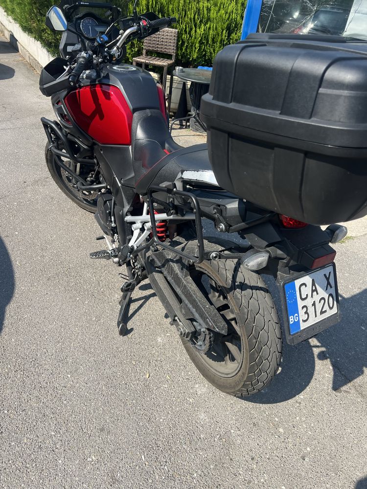 Suzuki V-Strom 1000