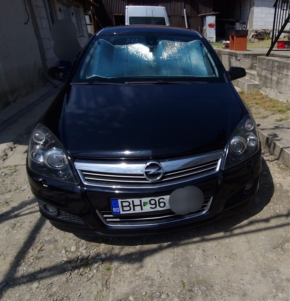 Vând Opel Astra H