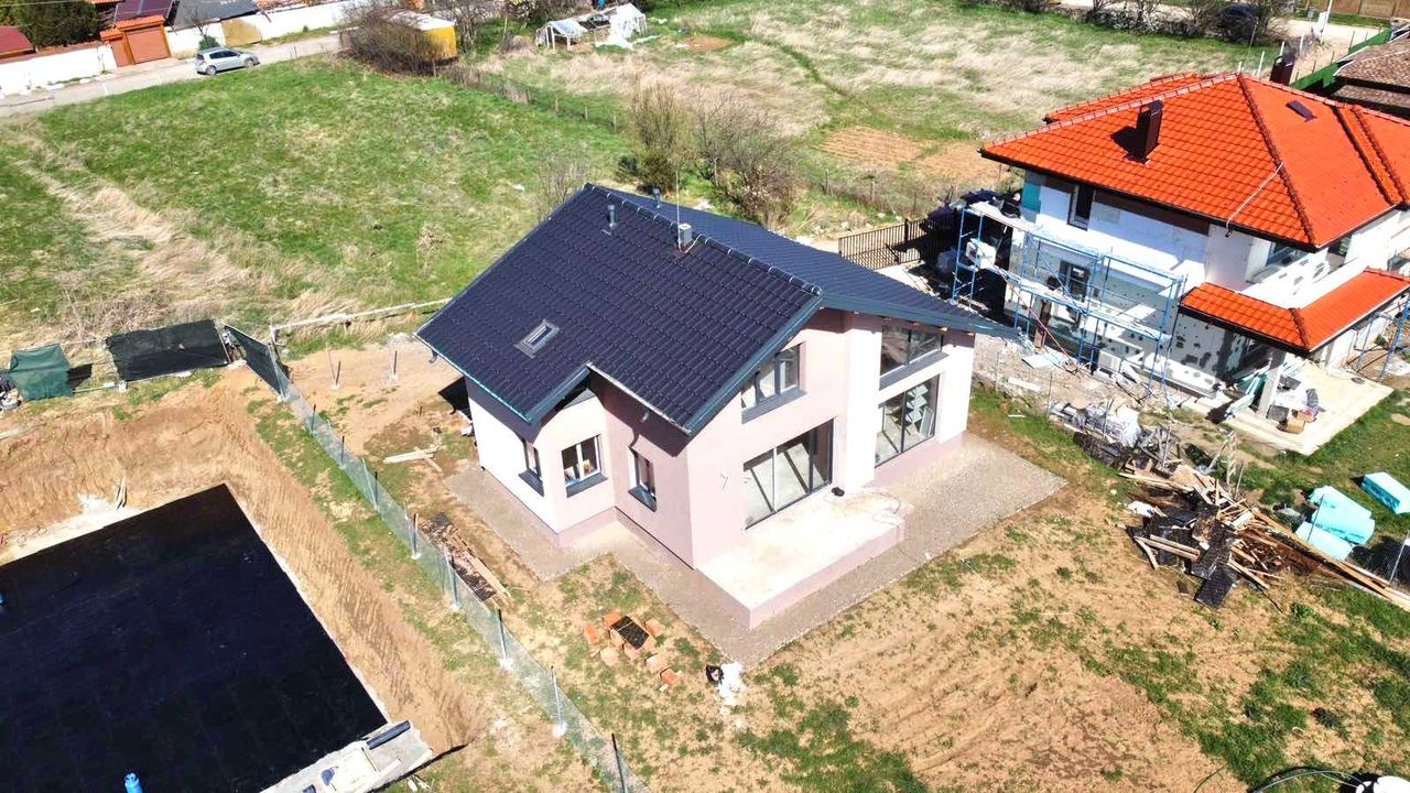 Продава се Къща в с. Житен, Област София-град - 160 кв.м за 1807 €/кв.м - Снимка #2