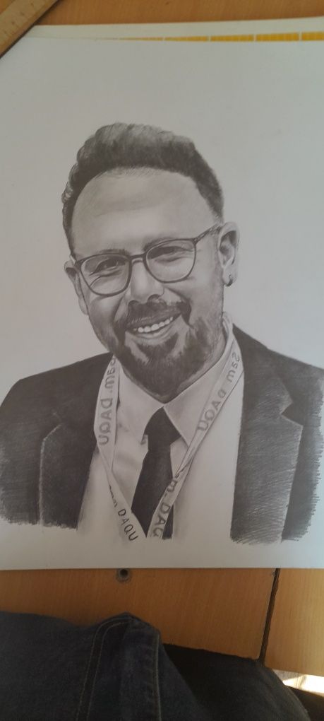 Portret chizib beraman  qo‘lda va elektron shaklda