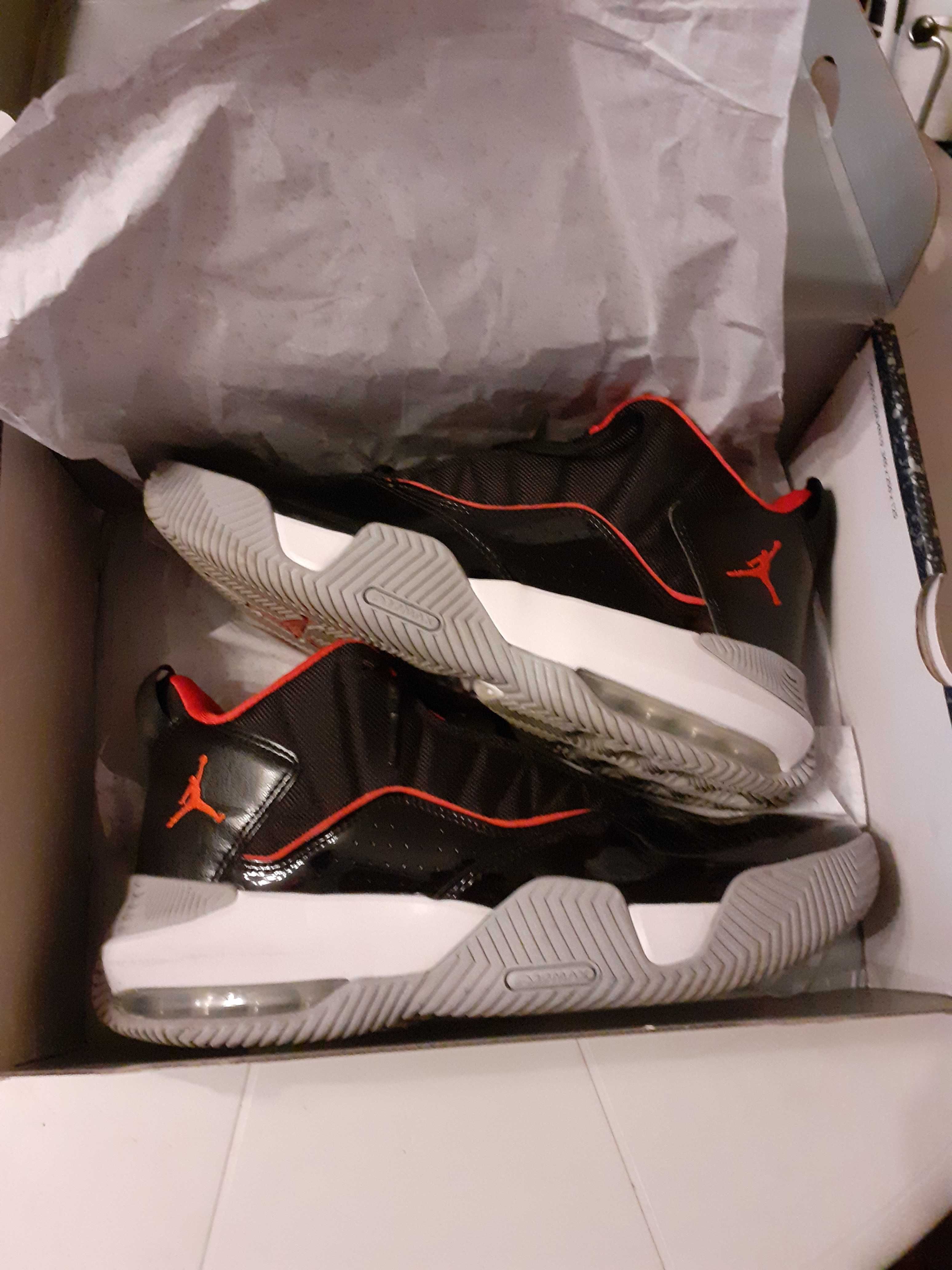 Баскетболни обувки "Jordan"