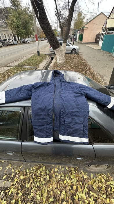 Продаеться СИЗ и стройматериал дешево