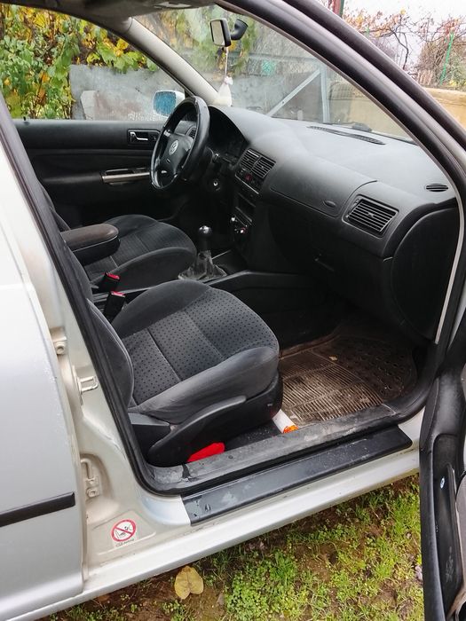 VW Golf 1.6, 101 к.с, 1999г.