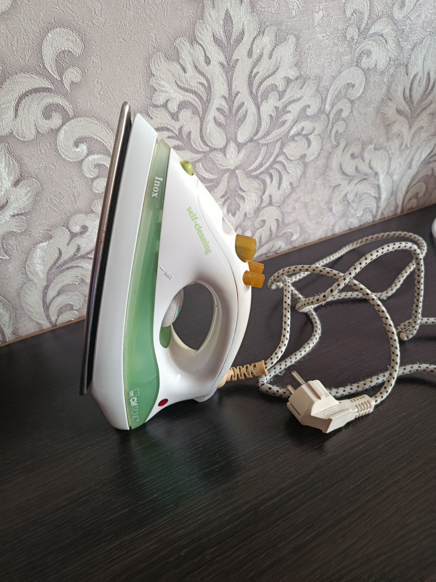 Утюг   CLAtronic
