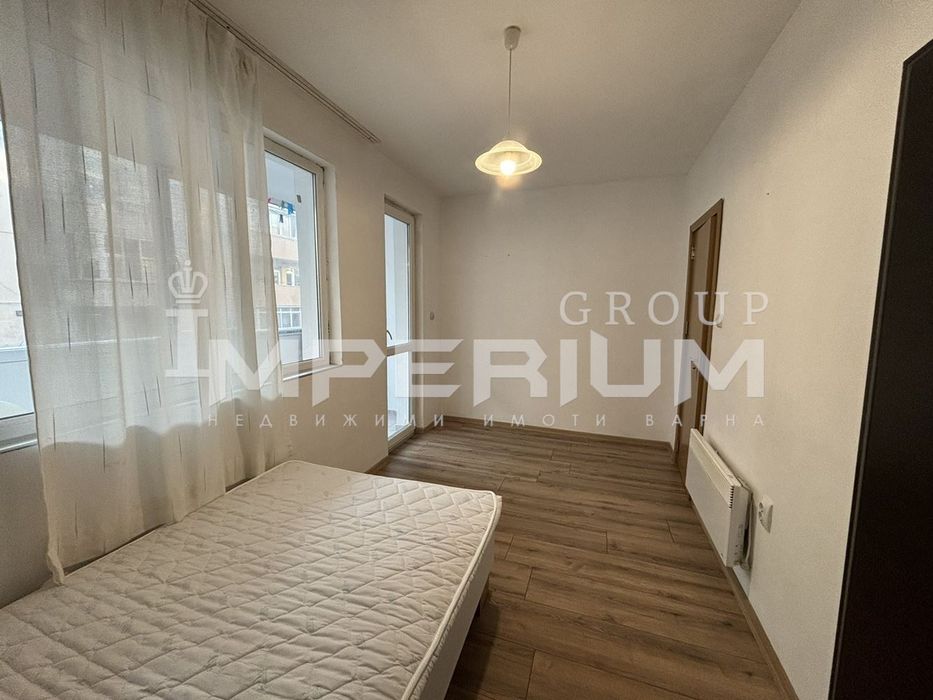 Дава се под наем Тристаен апартамент в Варна, Колхозен пазар - 70 кв.м за 459 € - Снимка #3