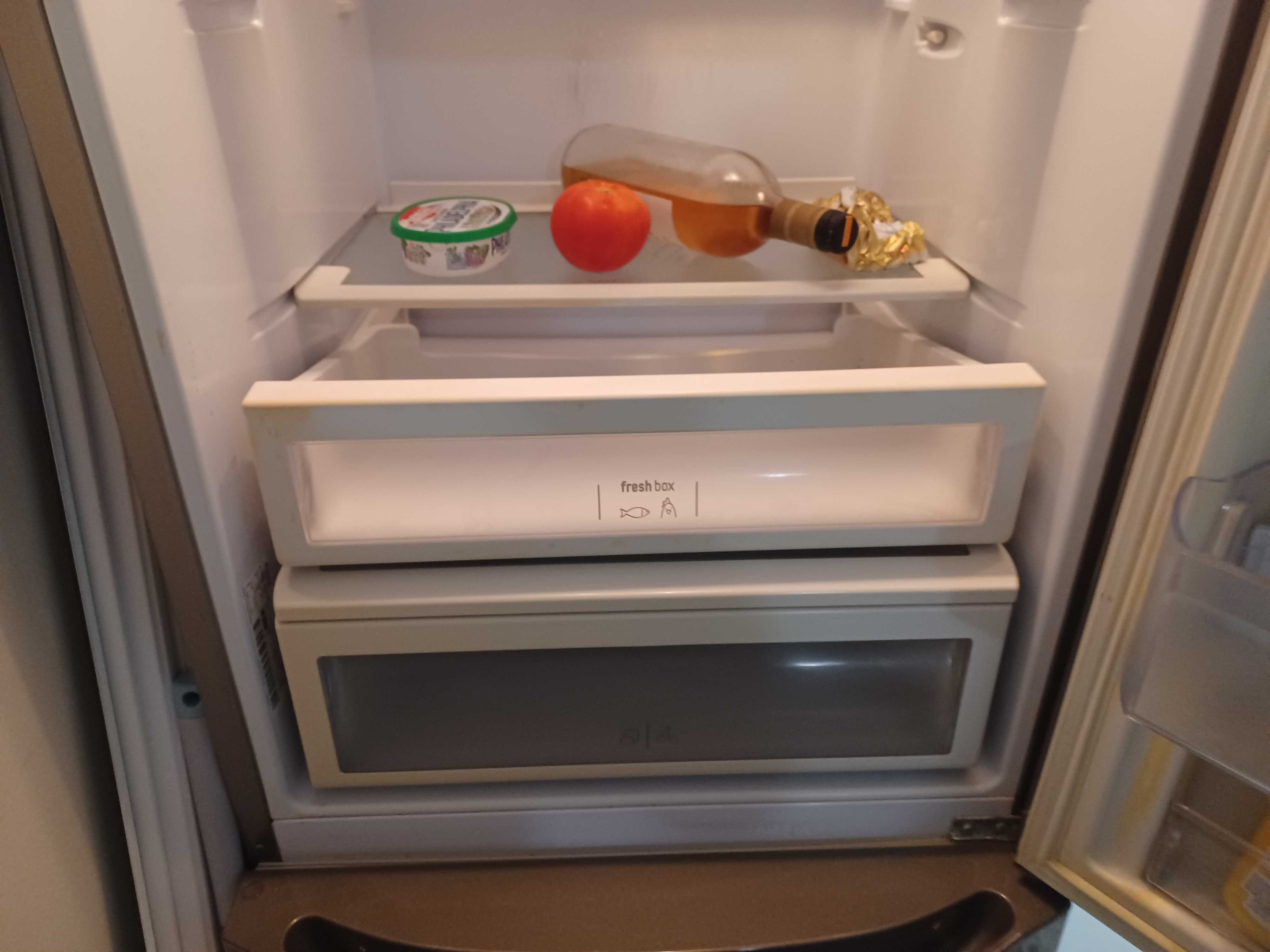 Хладилник с Фризер Ariston Hotpoint A+