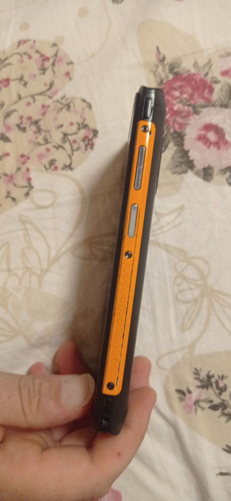 Телефон Hammer Airon 4