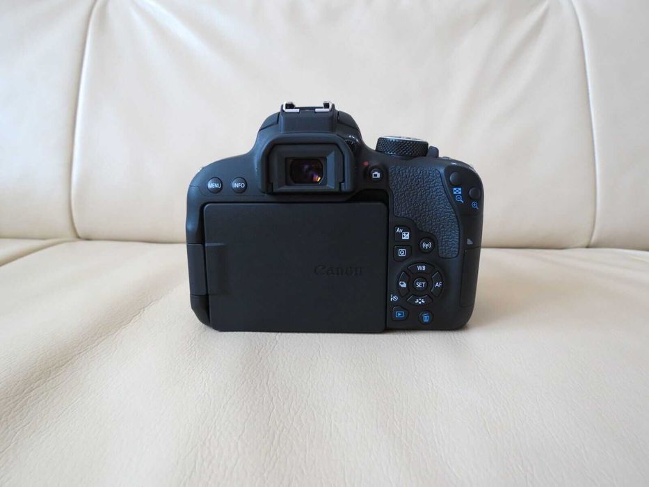Canon EOS 800D Kit EF-S 18-55mm f/4-5.6 IS STM - Ca Nou - 620 Cadre !!