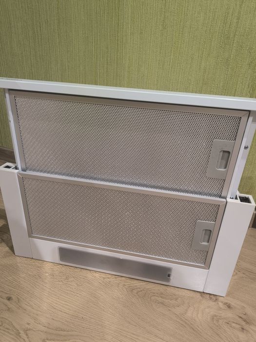 Встраиваемая вытяжка Hansa