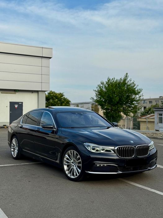 BMW 740XD Executive lounge