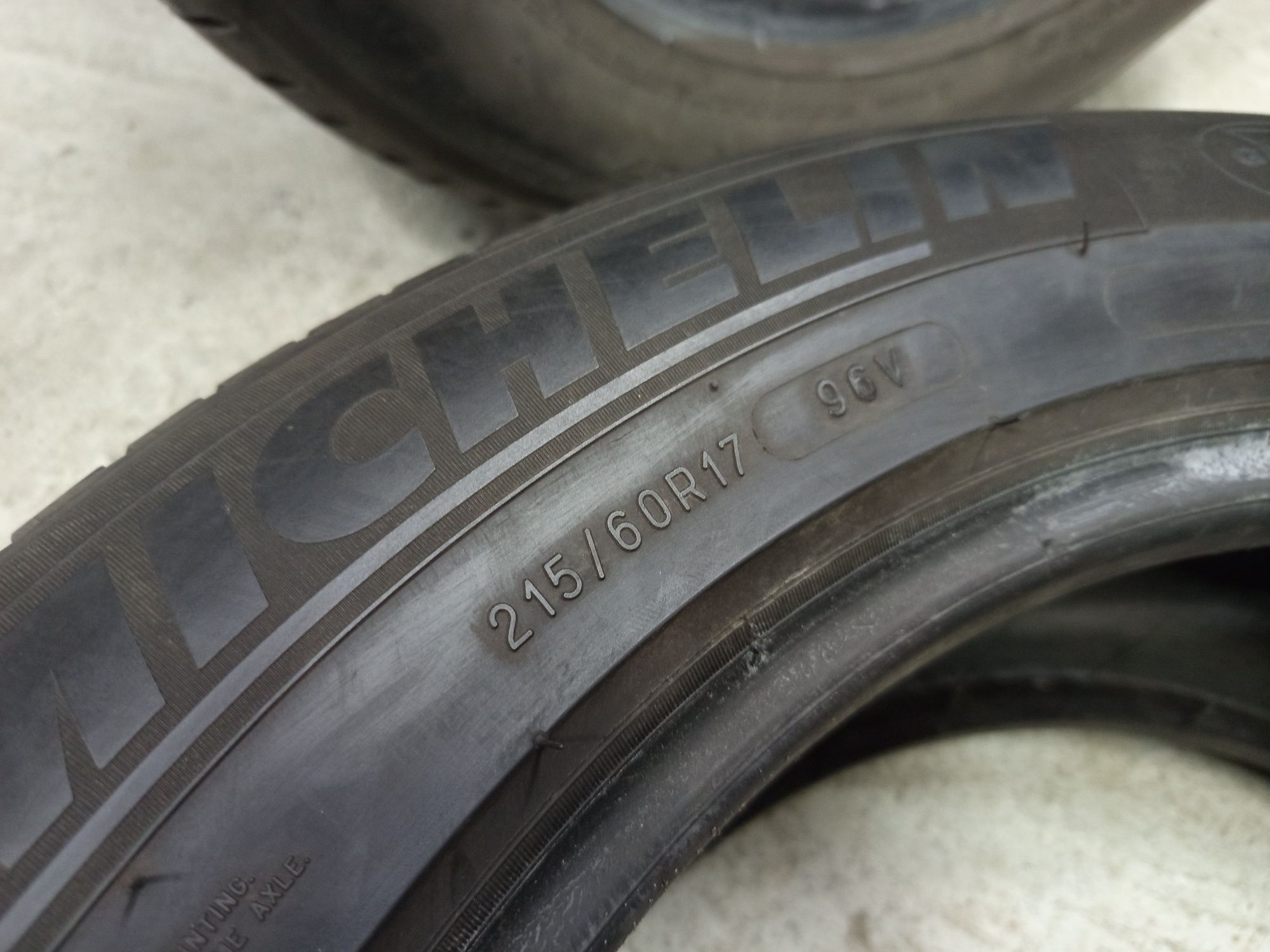 Michelin 215/60/17-2бр