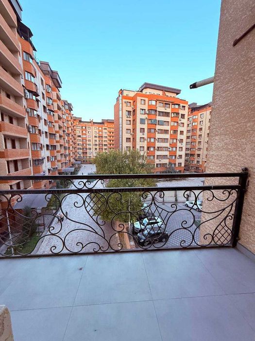 3-х комнатная 8-роддом (с выходом на балкон) ID: 4300