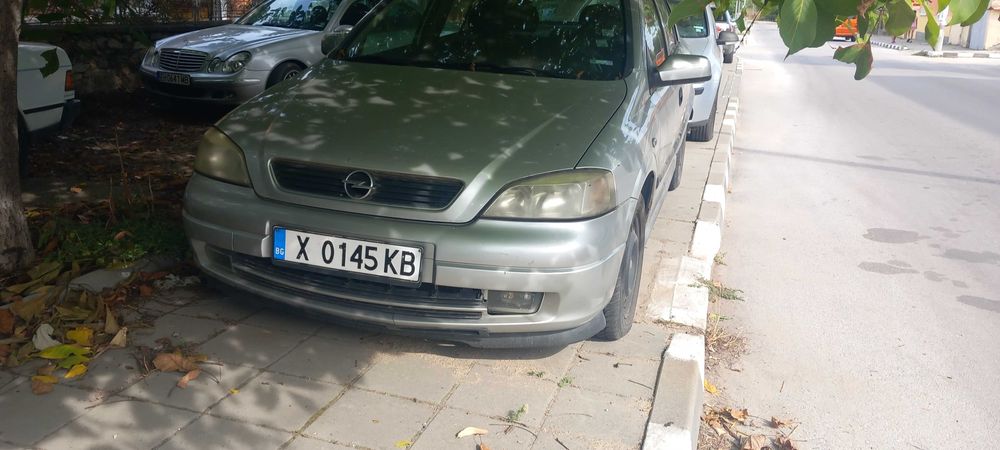 Продавам кола Опел Астра
