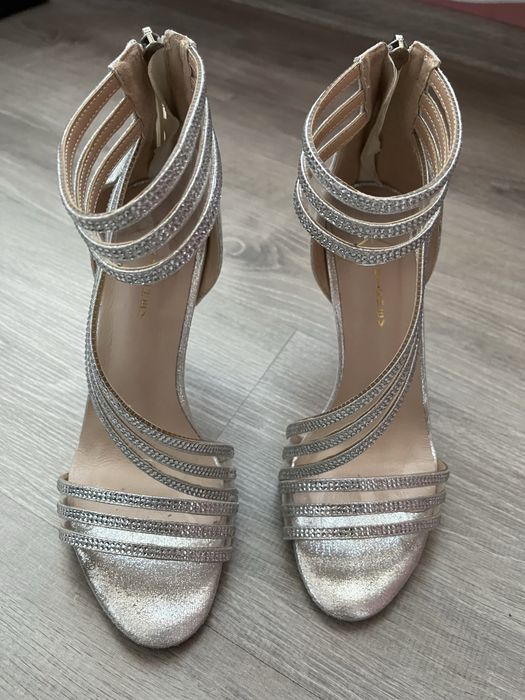 Токчета висок ток сребърни