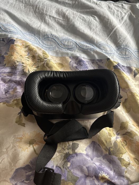 Ochelari vr aproape noi