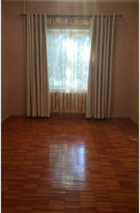 Юнусабад 9. 1/1/5 кафе Принц.