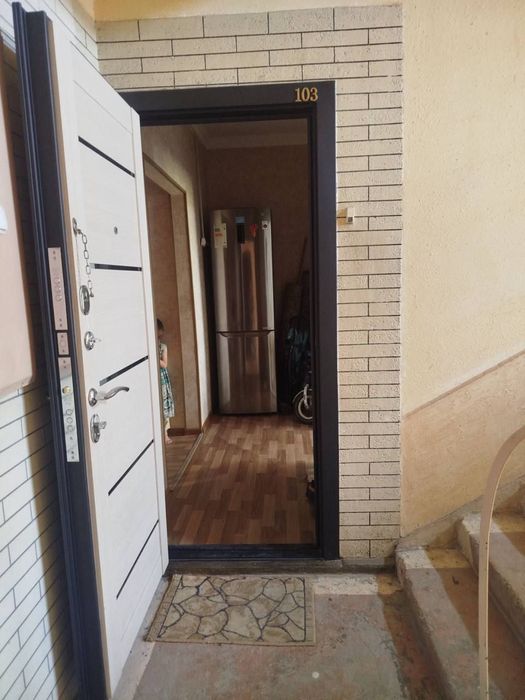 ПРОДАЁТСЯ КВАРТИРА  Чиланзарский район Ориентир: 20 квартал