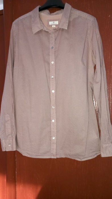 Camasa dama, marimea L. Purtata foarte putin