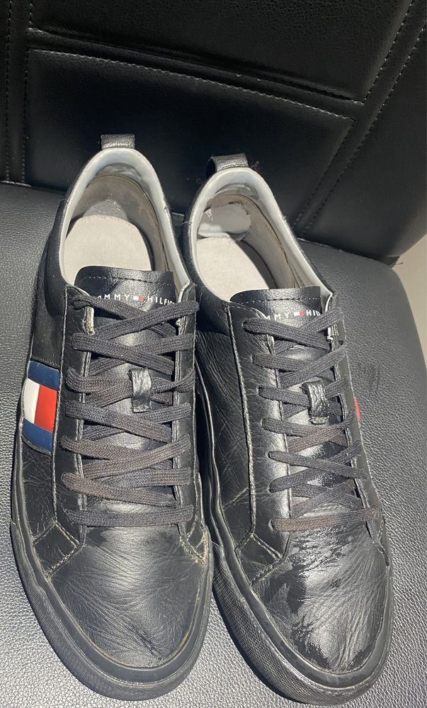 Sneakers Tommy Hilfiger Originali din Piele pe Negru pentru Bărbați