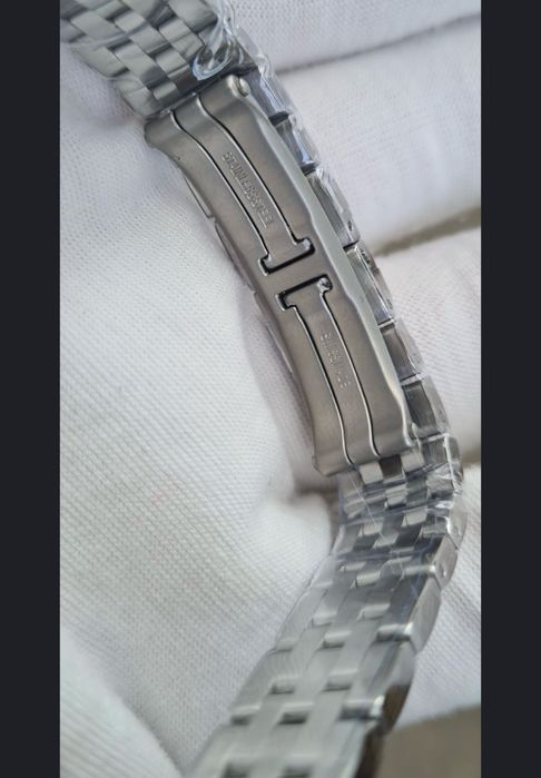 Ceas dama purtat doar cateva ore , aproape nou