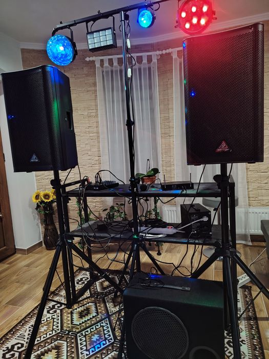 Boxe, mixer Behringer echipament DJ complet