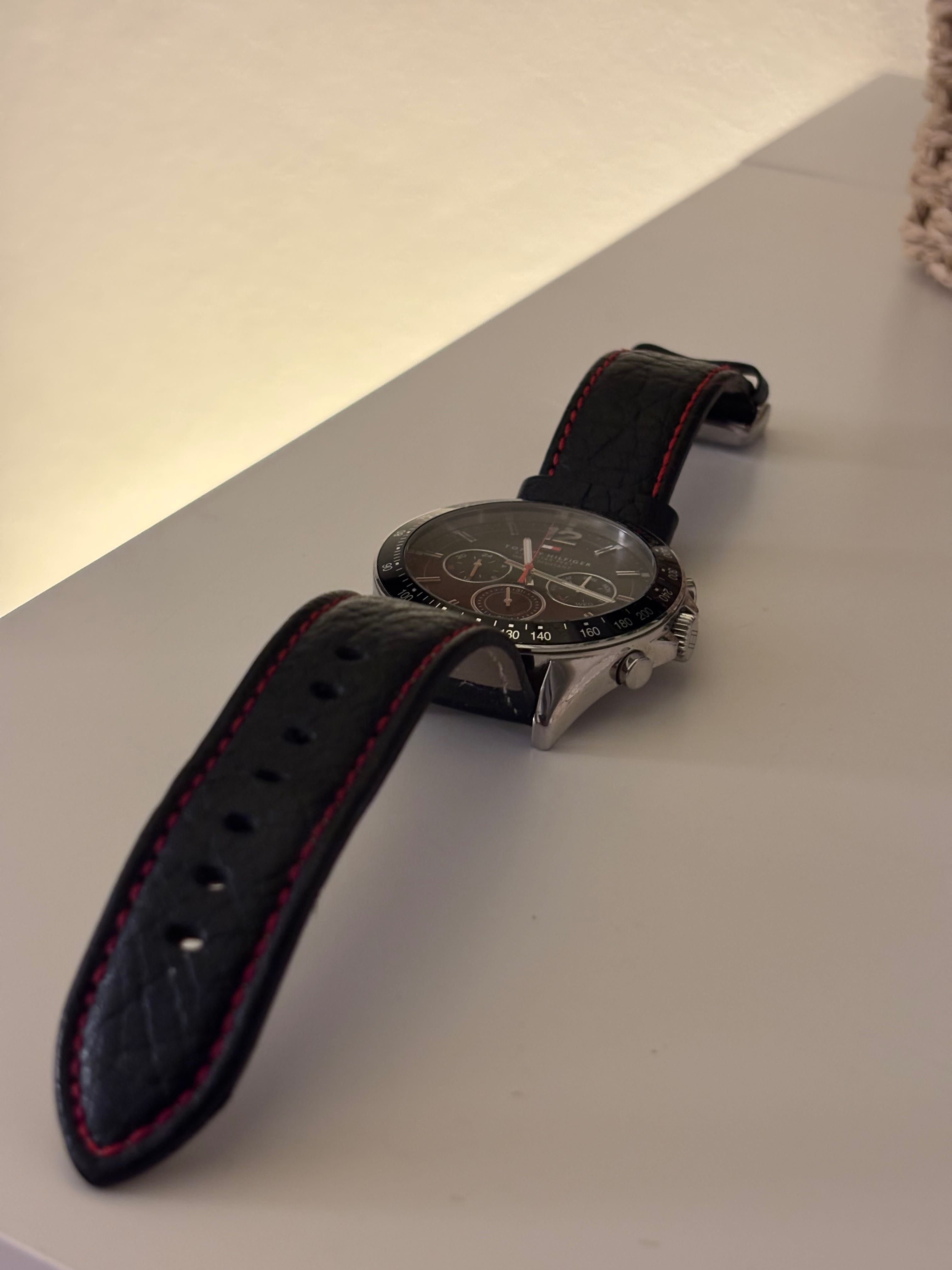 часовник Tommy Hilfiger