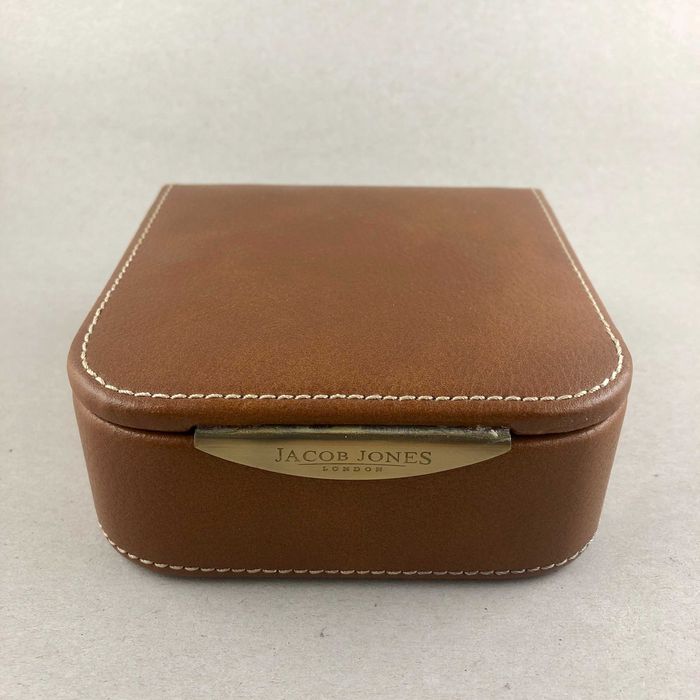 Cutie pt Bijurerii Sau Butoni pt Barbati Masculina Jacob Jones London