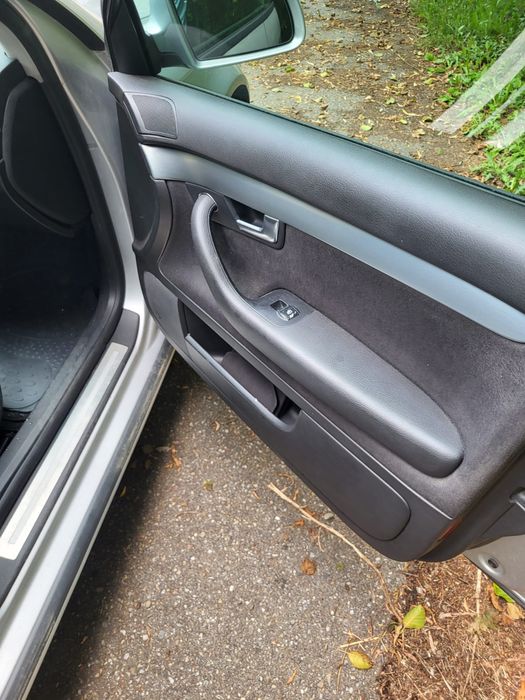Vând urgent Audi A4