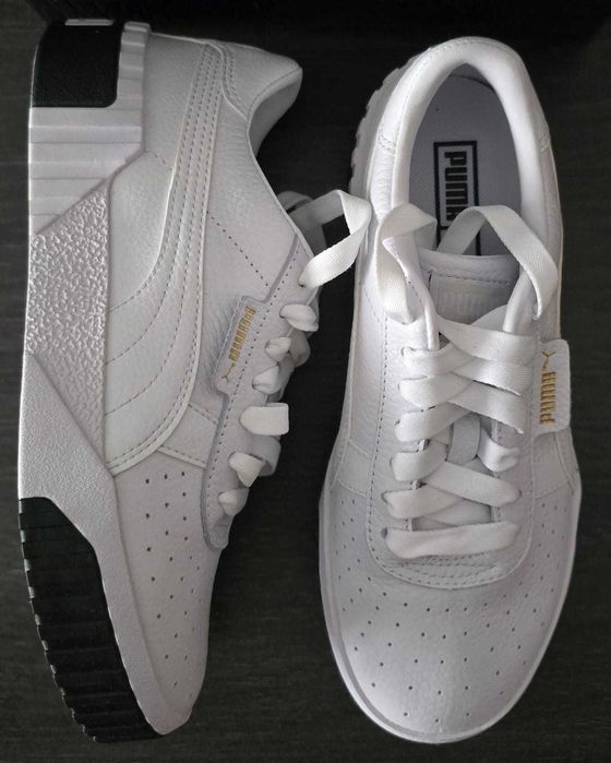 Încălțăminte sport damă.