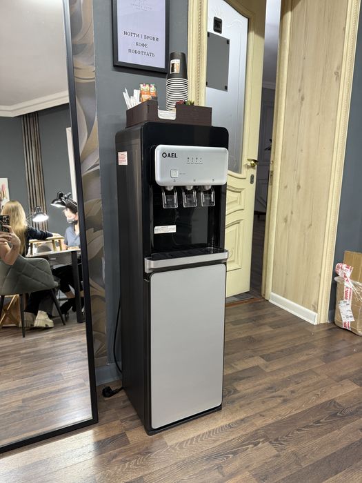 Продам Стильный Черный кулер