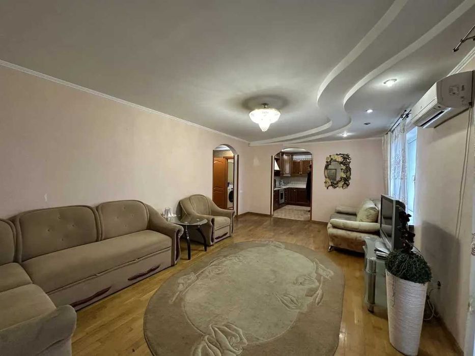 Дава се под наем Двустаен апартамент в София, Център - 55 кв.м за 459 € - Снимка #2