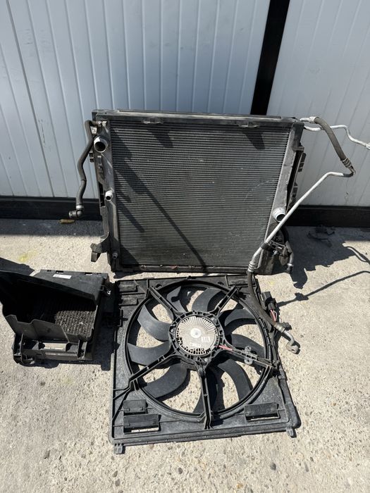 Комплект радиатори перка bmw x5 f15 x6 f16 M50d бмв х5 ф15 х6 ф16 5.0д