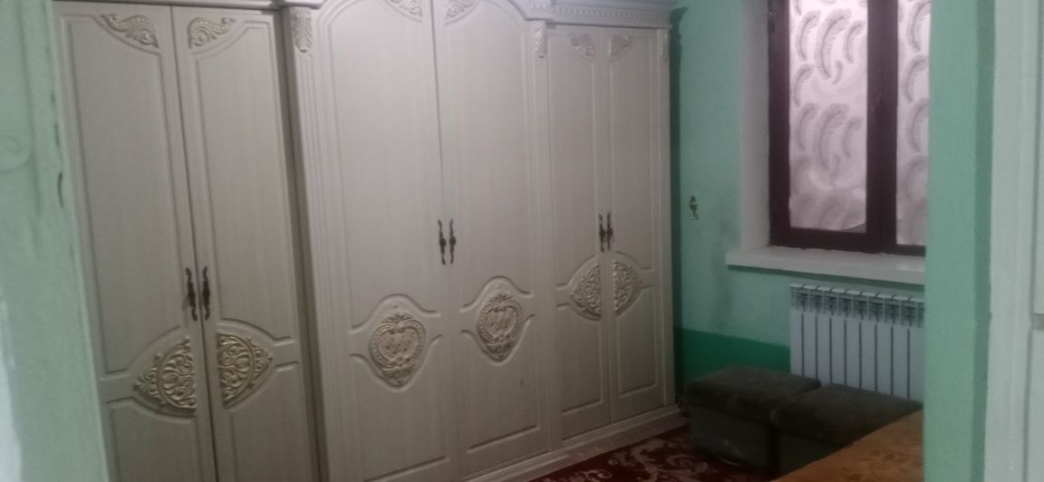 Андижон. Куйганёрда квартира сотилади 2-этаж, 3 хона.
