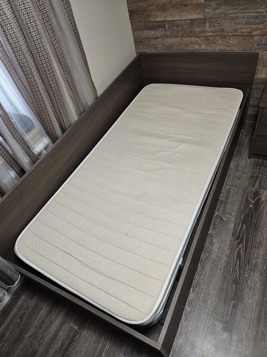 Единично легло + подматрачна рамка