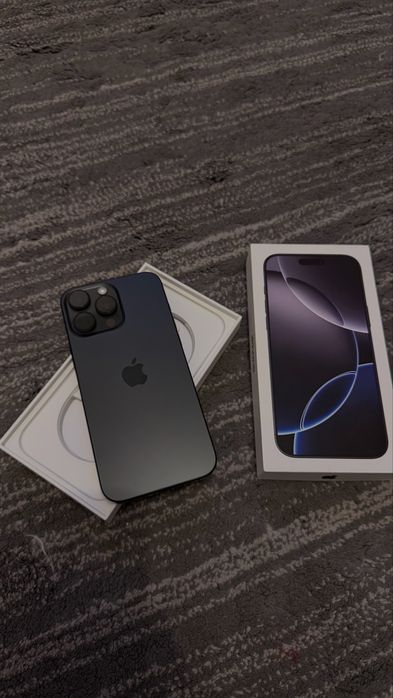 Vand Iphone 16 pro max 256gb