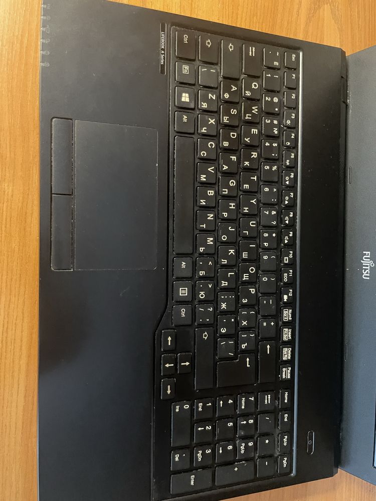 Ноутбук  Fujitsu