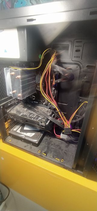 Продаю компьютер с gtx 1050 и core i3 8100