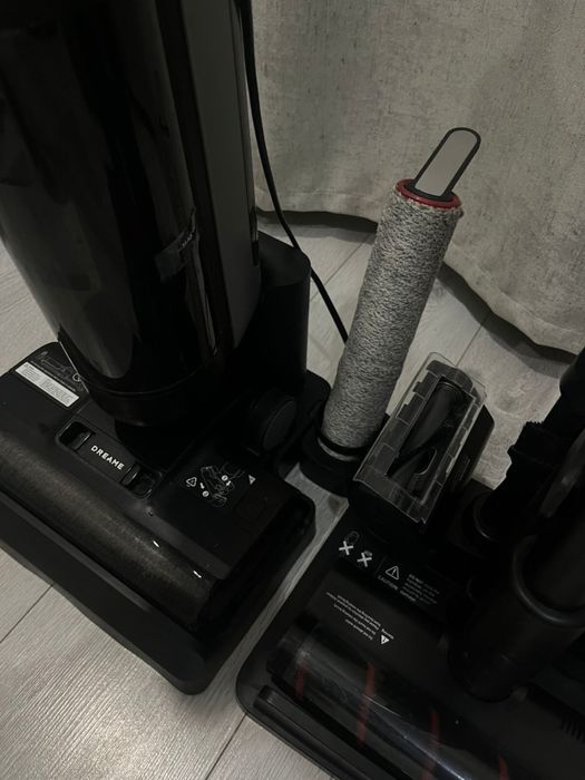 Пылесос почти новый