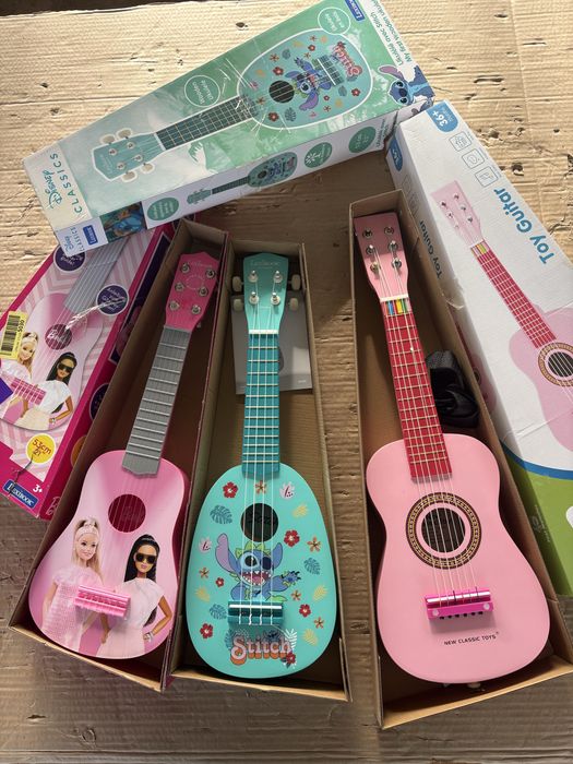 Chitara copii Disney Barbie, Stitch,