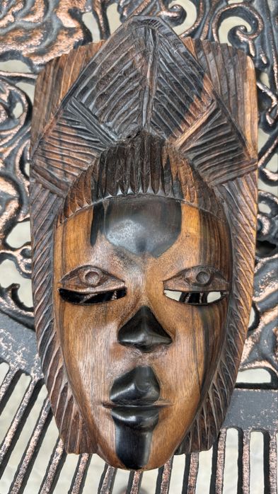 Sculptura lemn Suar