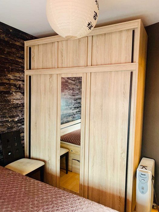 Дава се под наем Тристаен апартамент в София, Зона Б-19 - 100 кв.м за 850 € - Снимка #1