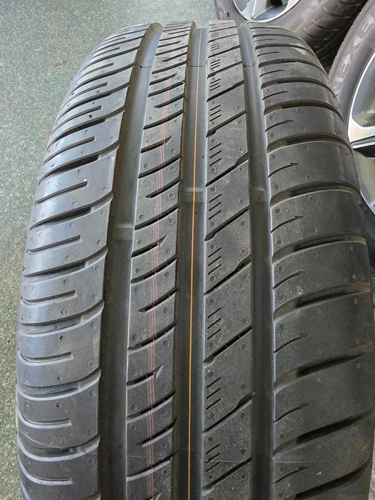 Jante Hyundai IX20 MK1 Anvelope iarna noi Nokian Laufenn 205 55 16