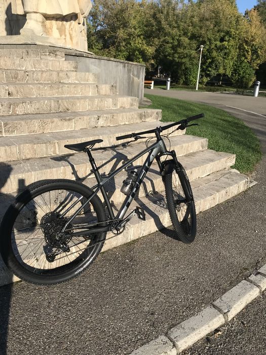 Trek X Caliber 8